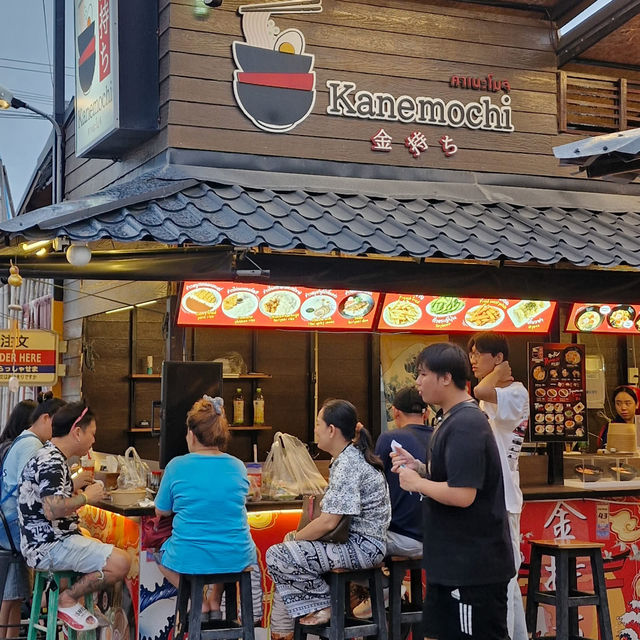地元感満載！バーンセーンの魚市場で新鮮シーフードをゲット🦐 #タイグルメ #バーンセーン市場」
