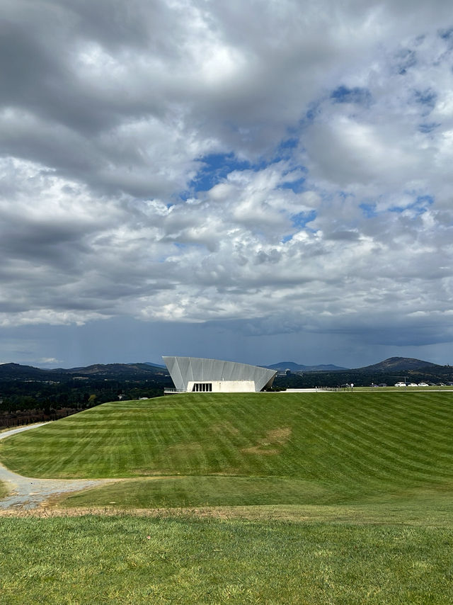  📍 National Arboretum Canberra｜綠意與建築的共鳴樂章