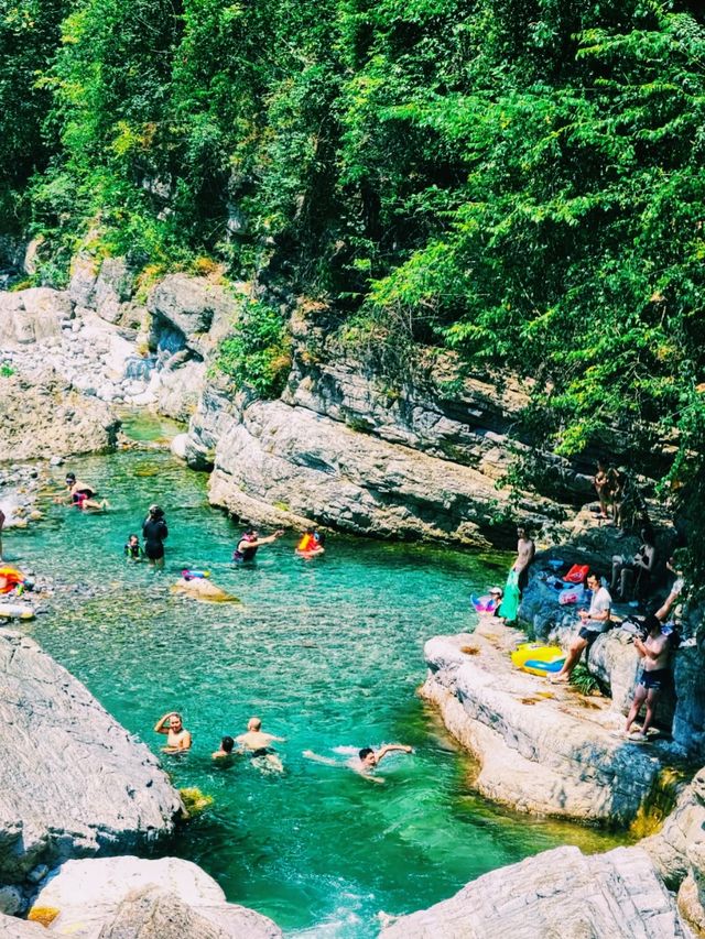 貴州水銀河峽谷漂流遊玩攻略，適合夏日遊玩