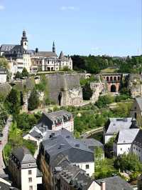 🇱🇺✨ Luxembourg on a Budget: Small Country, Big Adventures! 💶🎒