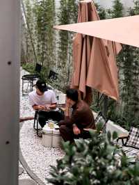 White Coffee & Billiard
