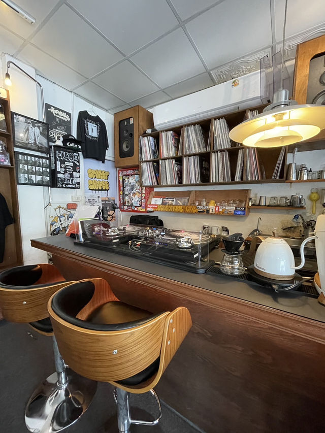 Street Coffee ร้านกาแฟเล็กแต่เท่ กลางเชียงใหม่🥤