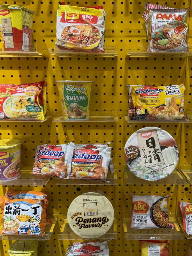 PSA to All Ramyeon & Maggi Fans: This KKV Outlet Is Your Dreamland 📢🍜💛