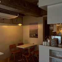 PARLOR NOON cafe