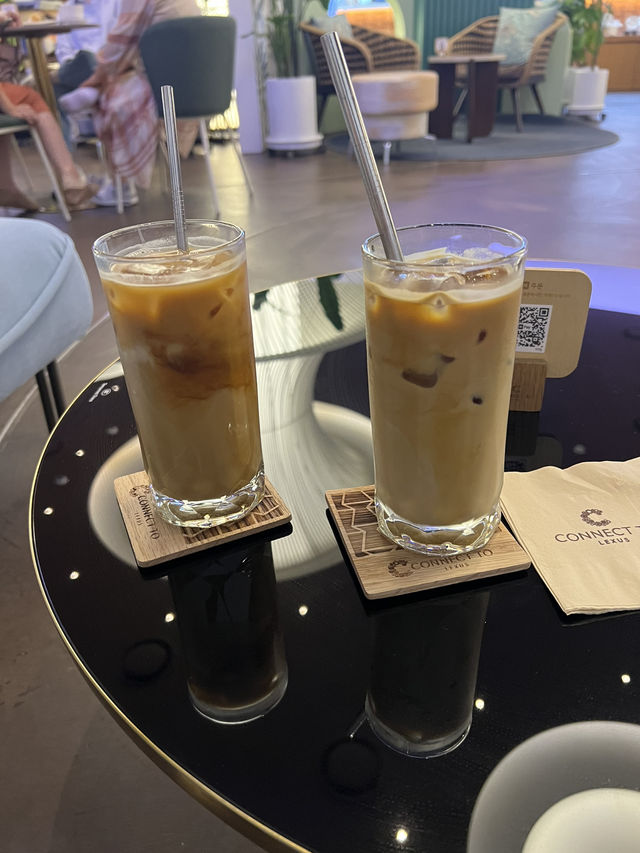 여유로운 티타임과 쇼핑