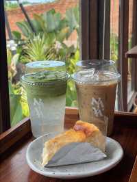 เที่ยวคาเฟ่กลางทุ่งนาที่อยุธยา