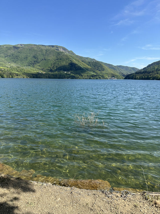 風景如畫嘅意大利Suviana Lake🇮🇹