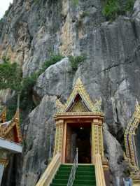 วัดถ้ำเขาย้อยเพชรบุรี