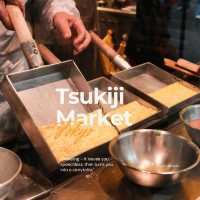 🐟 Tsukiji Market – ตลาดปลาสดและอาหารทะเล
