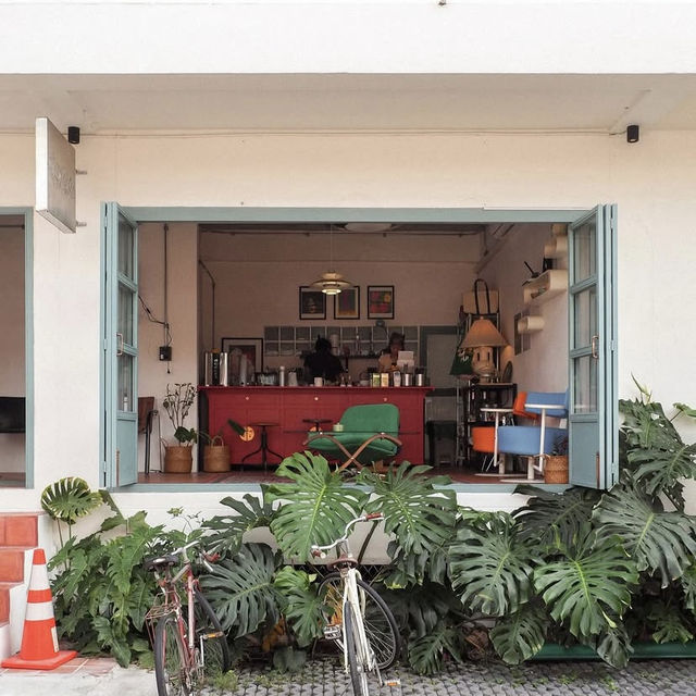 🕰️ Deep Green Coffee and Matcha ร้านนี้เปิดทุกวัน