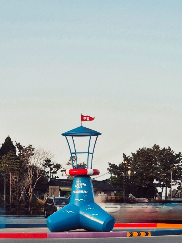 기암괴석과 해변의 조화💙추암해변