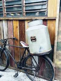 Red Wine & Rustic Vibes: A Summer Stop at Seng Jee Chan Cafe
