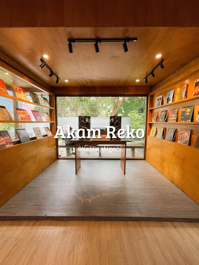 Akam Reko
