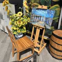     STARRY ART & COFFEE  