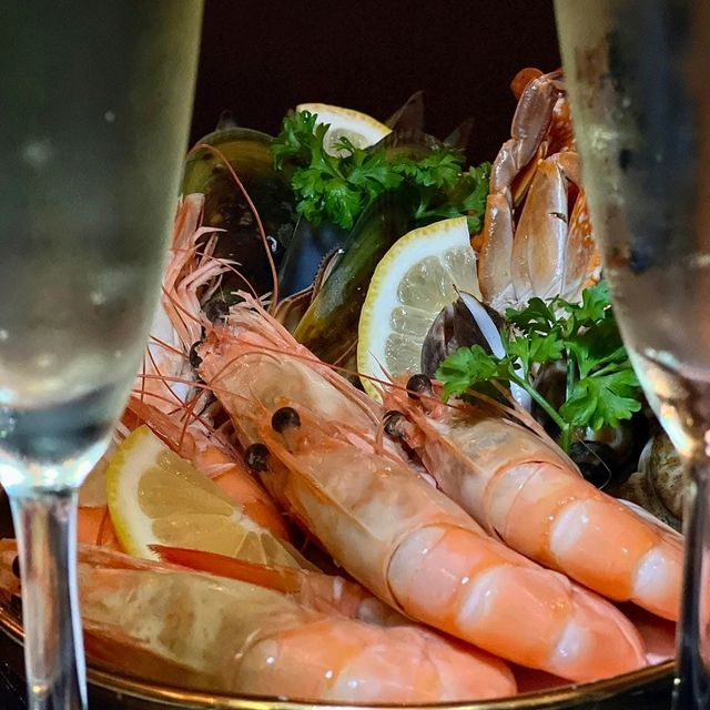บุฟเฟต์อาหาร Hilton Bangkok Grande Asoke