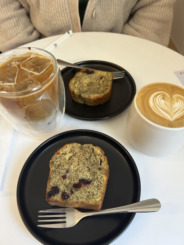 Tasse Coffee Roastery, Tokyo’s Cozy Corner for Coffee Connoisseurs