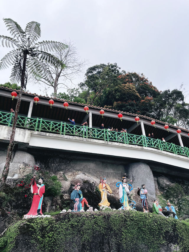 A Walk Through Divinity at Chin Swee Caves Temple