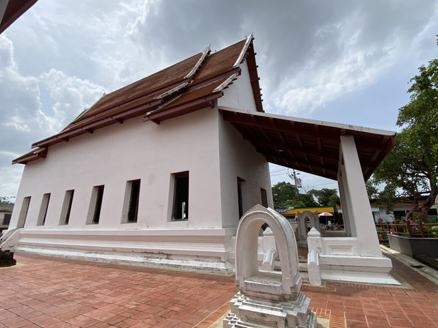 วัดบางน้ำผึ้งนอก ใกล้ปอดของกรุงเทพ