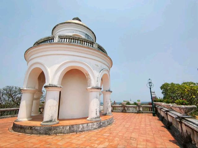 Hilltop Palaces and Sneaky Monkeys at Khao Wang