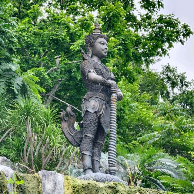 วัดเขาวง (ถ้ำนารายณ์) 