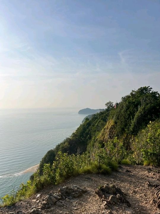 🌅 Escape to Bukit Keluang: Terengganu’s Hidden Paradise