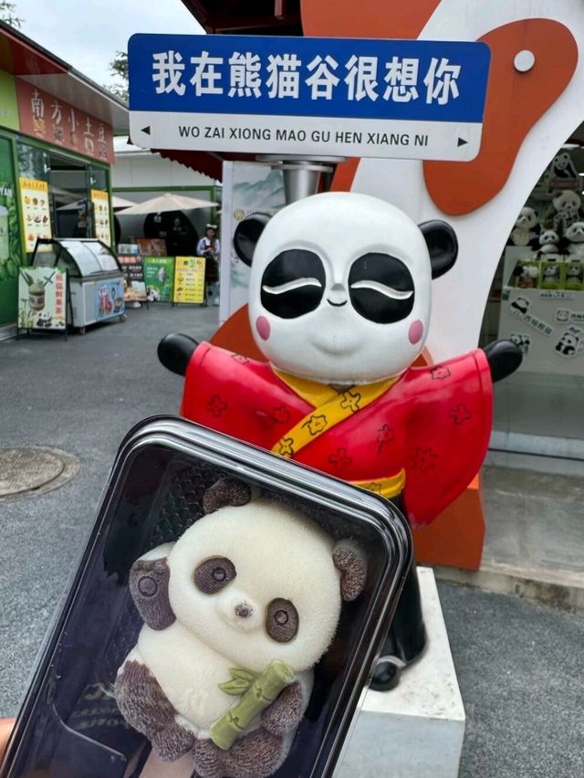 PANDA VALLEY · CHENGDU’S WILDER, WISPIER PANDASANCTUARY