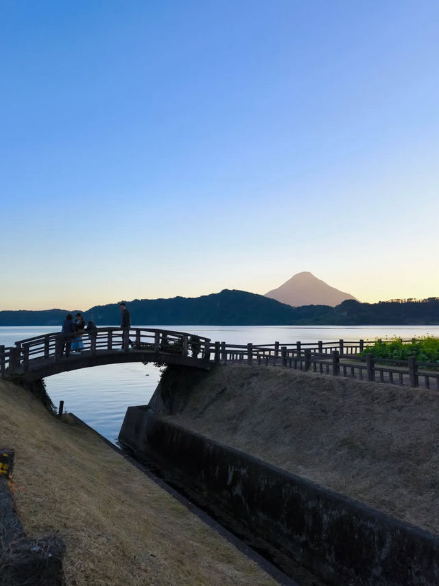 神秘の池田湖で“イッシー”に会えるかも！？自然と伝説の旅