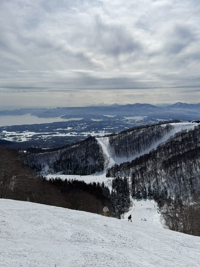 Hidden Powder & Edo-Era Charm in Fukushima ❄️🏔️** 