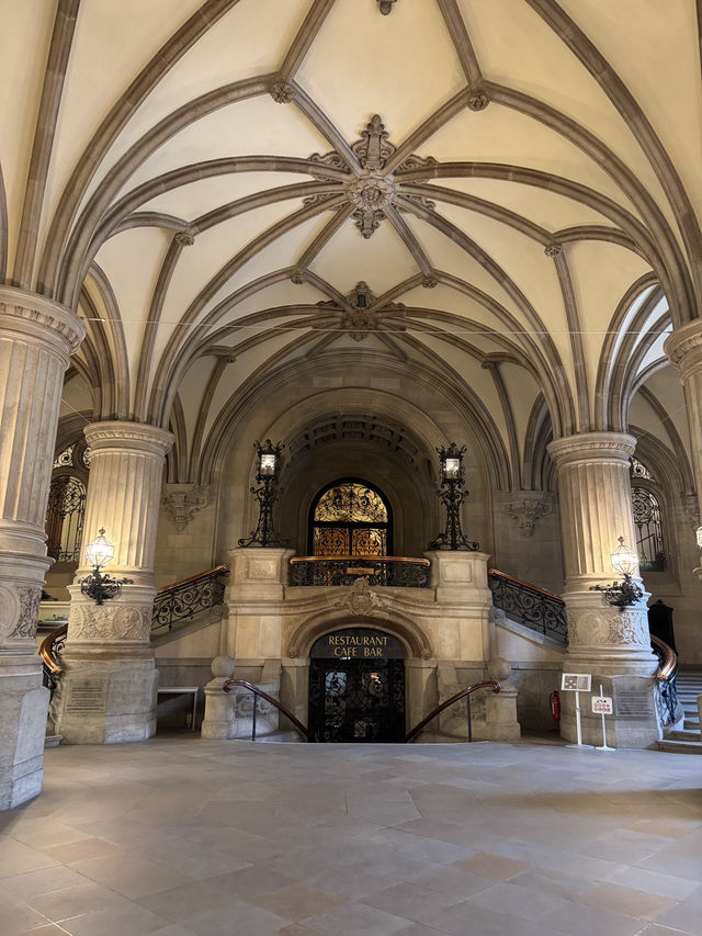 ศาลากลางฮัมบวร์ก (Hamburg Rathaus) 