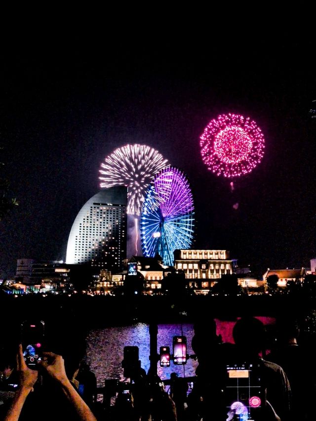 【横浜】みなとみらい花火 【横浜】みなとみらい花火