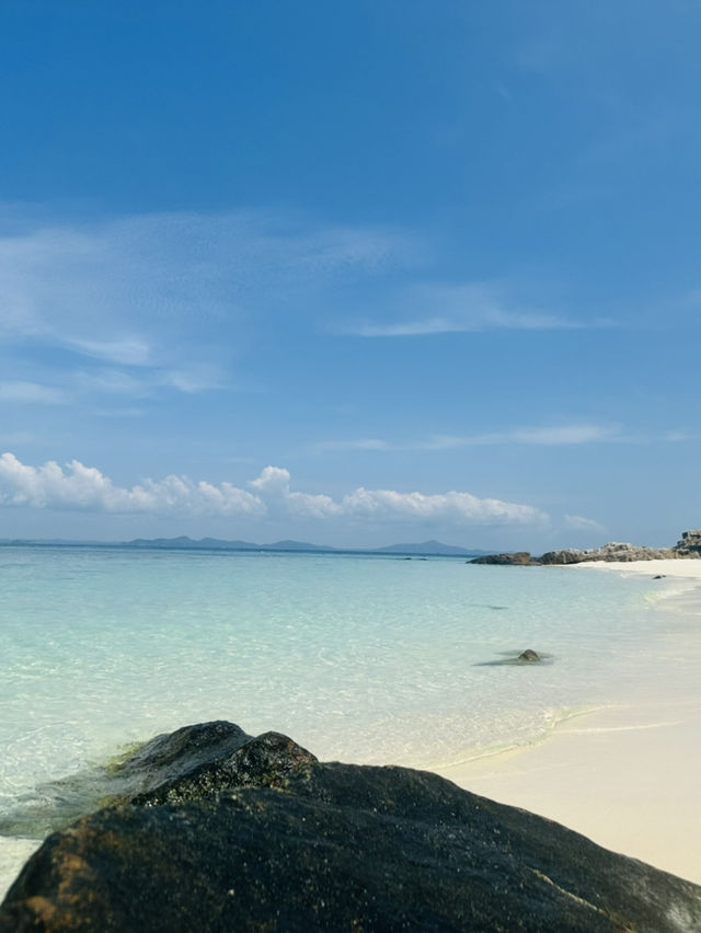 At the meeting of sea and sky, find the purest peace. At the meeting of sea and sky, find the purest peace.