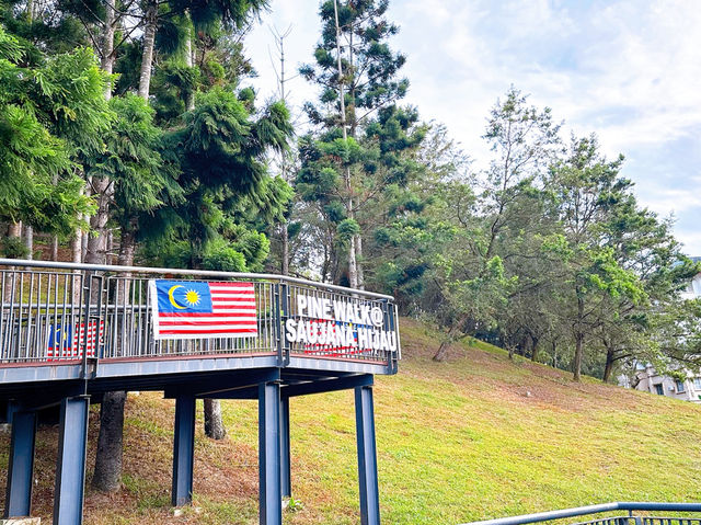 Pine Walk Bliss at Saujana Hijau Pine Walk Bliss at Saujana Hijau