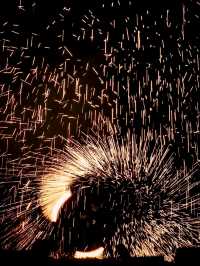 มาดูโชว์ควงกระบองไฟที่ภูเก็ต