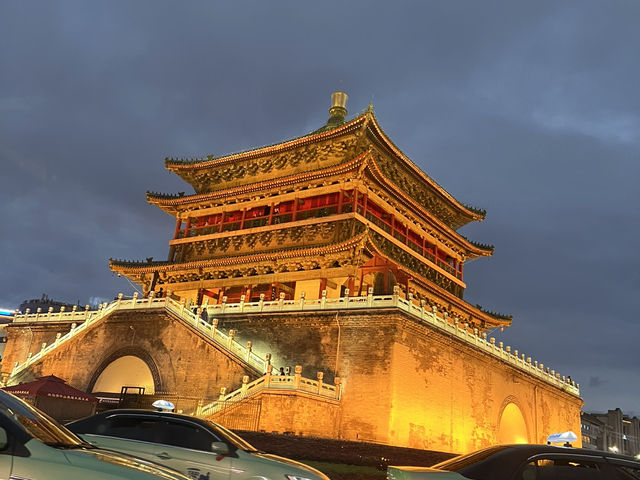 Xi An - a place with nature wonders, good food and historical handsome stone statue