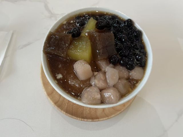【澎湃豆花】豆花、仙草無限續加 × 10+ 配料任選 — 甜品控必朝聖的在地人氣甜品店
