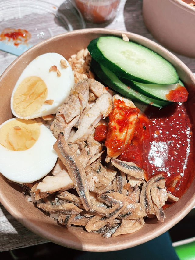 “Eat Fresh & Feel Good at Salad Atelier”