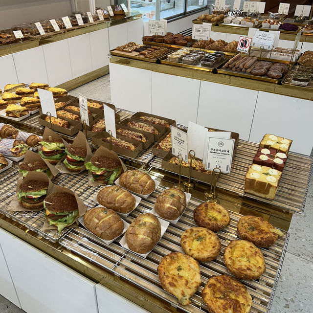 【🇰🇷：南浦洞】モチモチ米粉パンのお店🥖