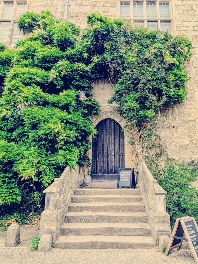 Solo on the Marches: A Day at Chirk Castle
