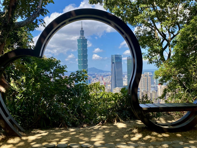 Taipei - Four Beasts Scenic Area