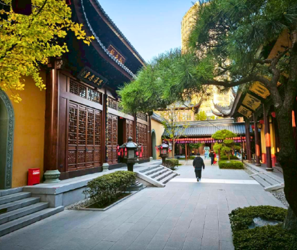 วัดพระหยก (Jade Buddha Temple) วัดพระหยก (Jade Buddha Temple)