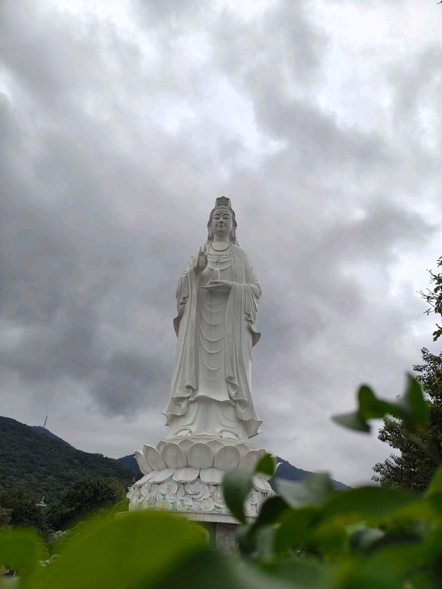 Temple Views Only🏯 Linh Ung Pagoda Temple Views Only🏯 Linh Ung Pagoda