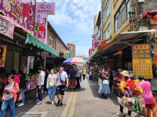 彰化這條古街真的太有氛圍了🤩🧧