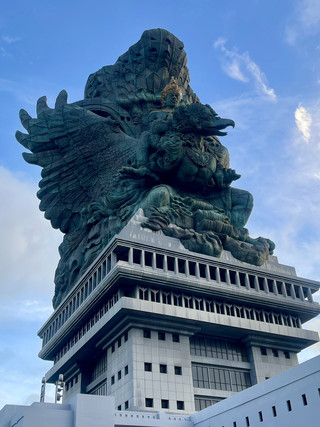 📍รูปปั้นที่สูงอันดับ 4 ของโลก Garuda Wisnu Kencan