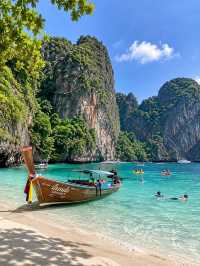 เกาะพีพี กระบี่ — มรกตแห่งอันดามัน🏝️