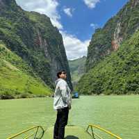 Beautiful Ha Giang - Nho Que River in VietNam