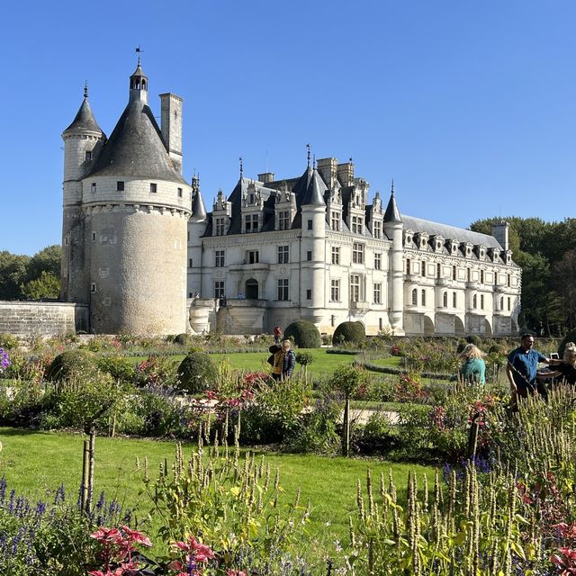 Love stroll in France 