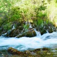 unreal sceneries of jiuzhaigou!