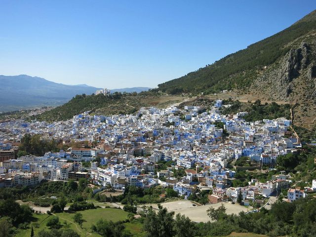 Chefchaouen: Morocco's Blue Gem 🏞️💙