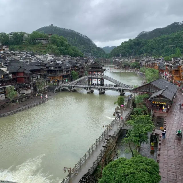 Phœnix Ancient Town: A Journey Through History and Culture 🐦🔥