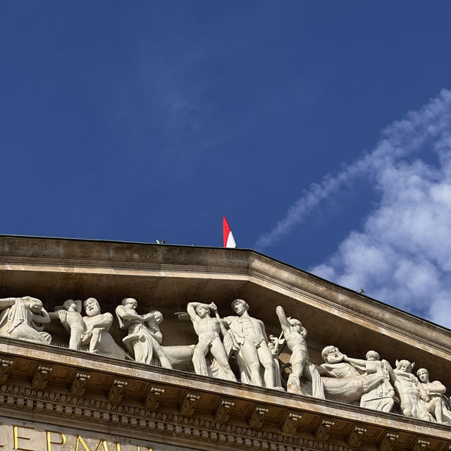 Delve into art, history and architecture 